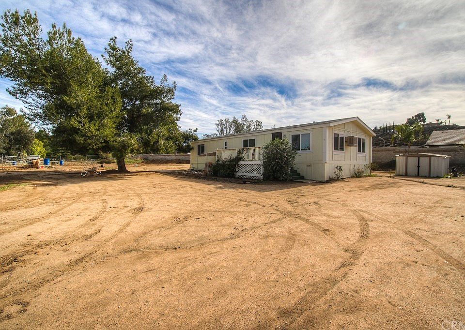 1st image of 31745 Country Haven Ln