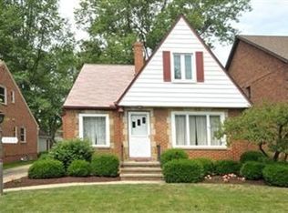 3268 W 165th St, Cleveland, OH 44111