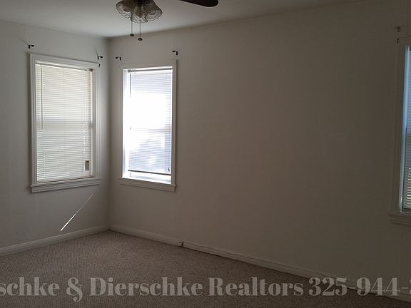 3rd image of 312 Glenmore Dr