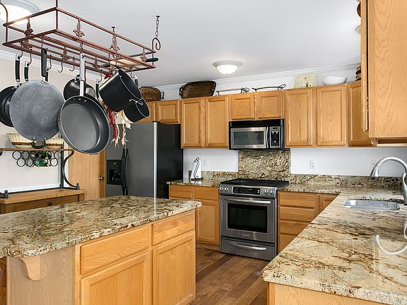 5th image of 2301 28th Ct SE
