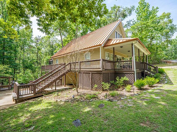 2nd image of 40 Island View Dr