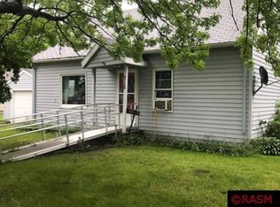 518 10th St, Gaylord, MN 55334