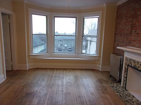 3rd image of 220 Lexington Ave #12