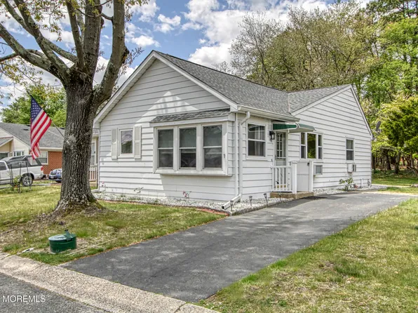 15 Lafayette Drive #B, Whiting, NJ 08759