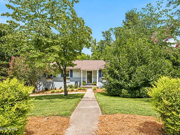 3rd image of 1100 Tranquilla Dr