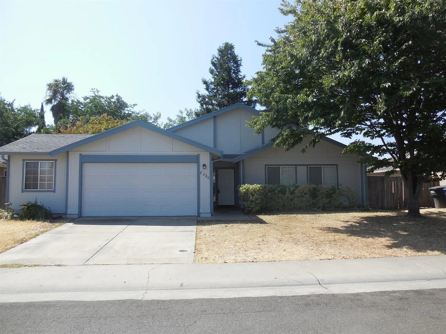 8220 Cottonglen Way photo 1