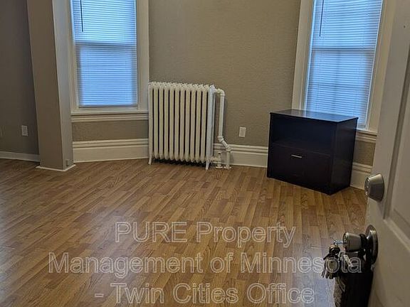 3rd image of 605 Van Buren Ave APT 2