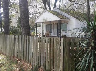 8811 Deerwood Dr, North Charleston, SC 29406
