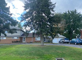 17592 S Nunneley Rd, Clinton Township, MI 48035