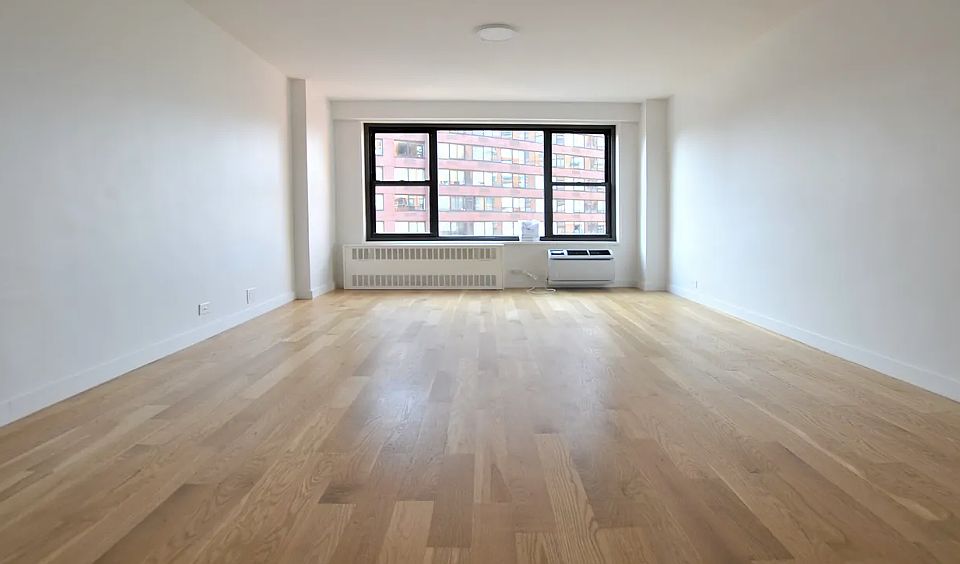 1st image of 145 4th Ave Penthouse B