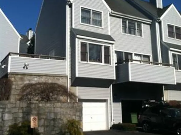 3 Wilton Crst, Wilton, CT 06897