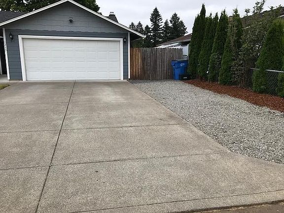 2nd image of 1213 NE 98th Ave