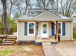 1013 Cowan St, Paris, TN 38242