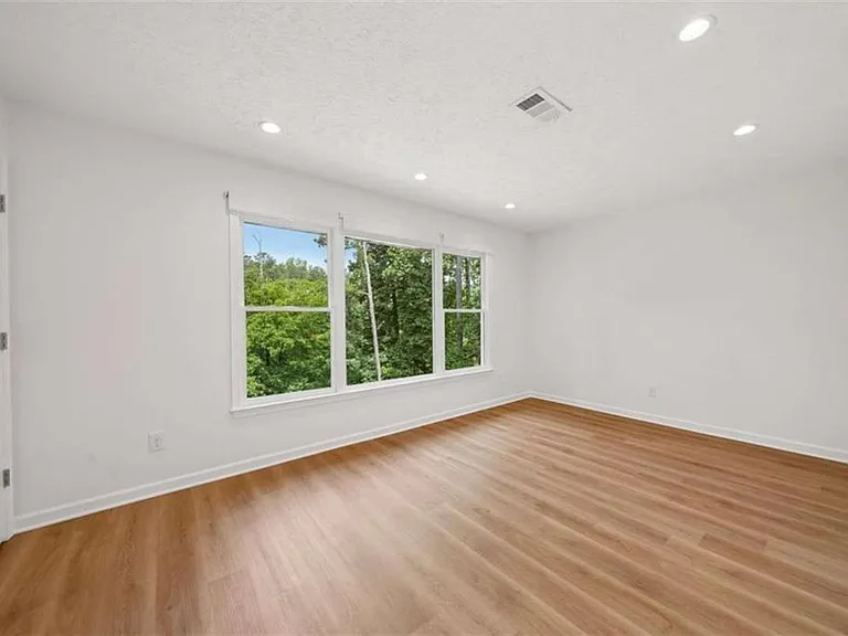 5132 Willow Point Pkwy — Photo 23