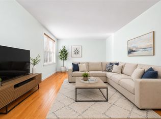27-10 Parsons Boulevard #4B, Flushing, NY 11354