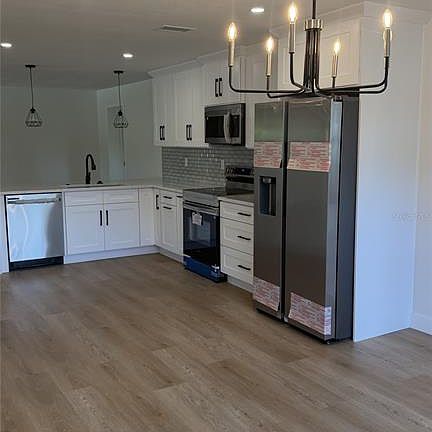 3rd image of 1421 HEATHER DRIVE
