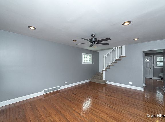 4th image of 10114 S Eggleston Ave