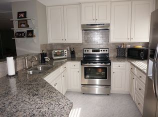 3287 Tennington Pl, Lawrenceville, GA 30044