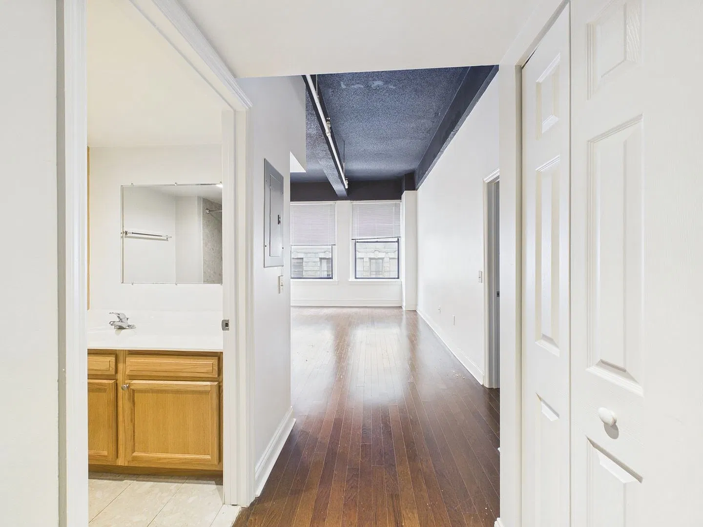 1600 Chestnut St — Photo 3
