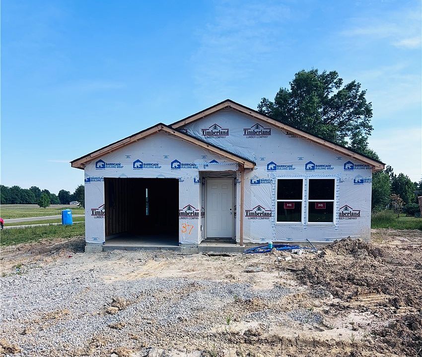 1st image of 815 Linden Drive