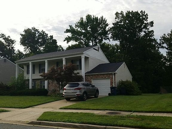 3rd image of 5709 Gwynndale Pl