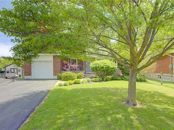 2nd image of 71 Pinecrest Dr