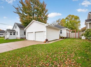 833 Phoebe St, Green Bay, WI 54303