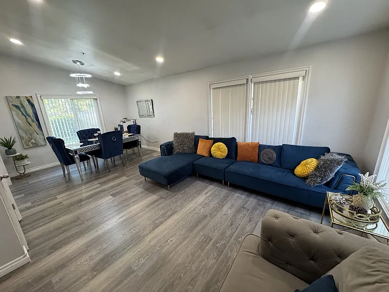Windcrest Dr — Photo 8