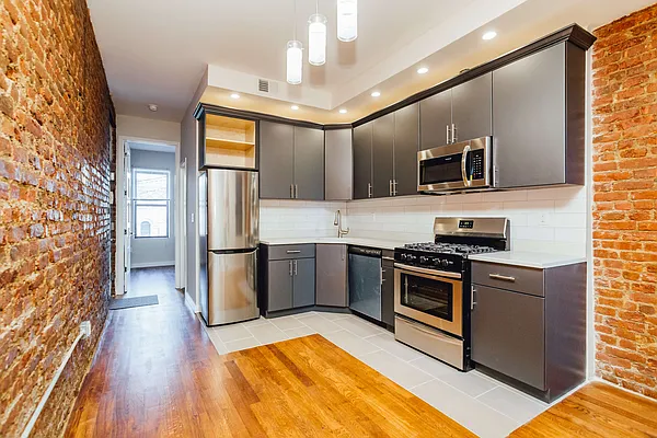 Rented by Nooklyn NYC LLC | media 37