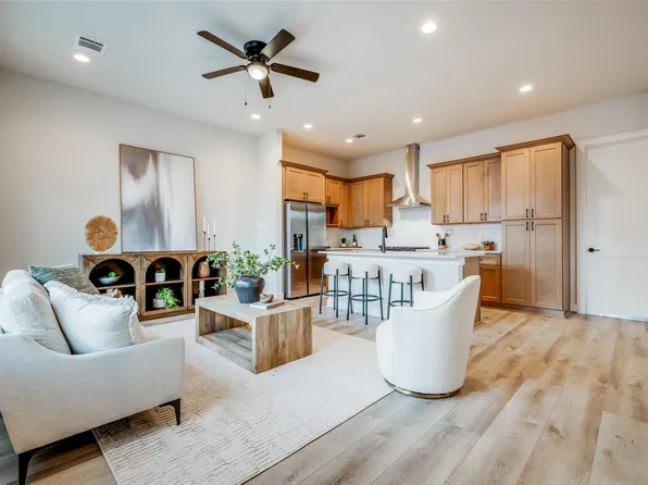 6514 Old Olive Tree Dr, Houston, TX 77091