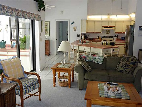 4th image of 53 Mark Twain Ln