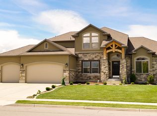 728 Wellington Dr, Kaysville, UT 84037