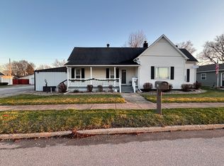 112 W Lincoln Ave, Ogden, IL 61859