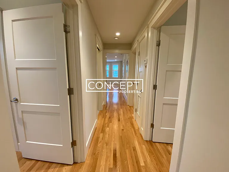 70-70A Spring Street — Photo 17