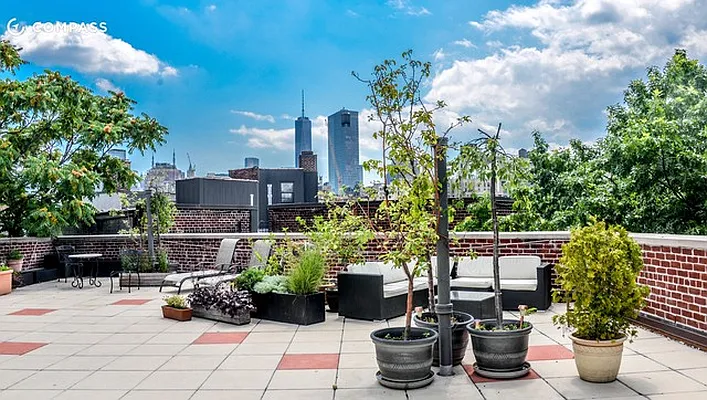 Rented by Compass | media 33