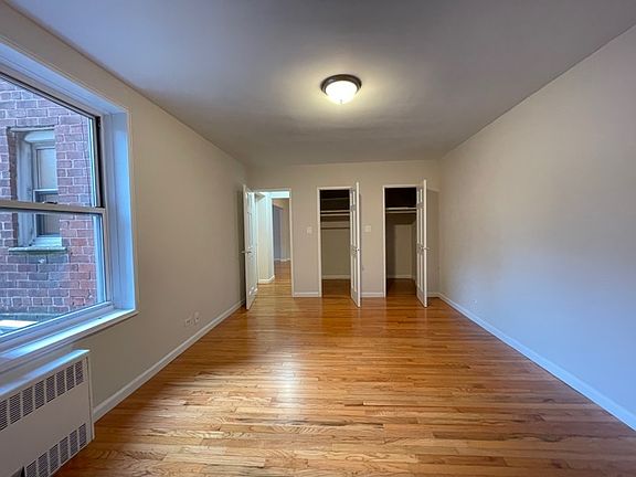 3rd image of 350 Sterling St APT 1F