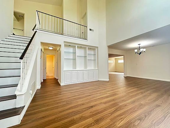 3rd image of 3231 Olympic View Dr