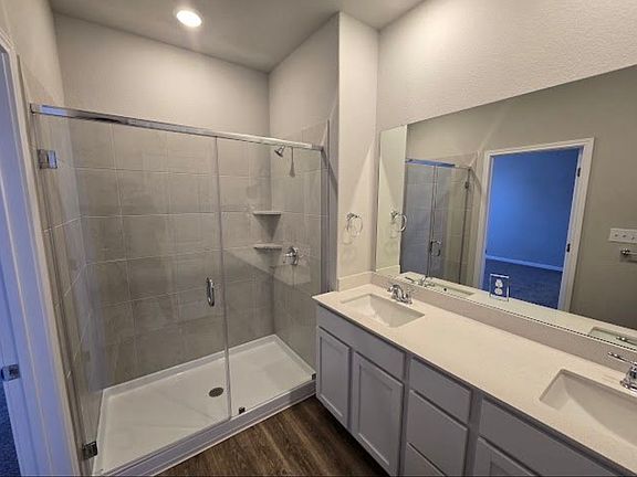 5th image of 1020 Vista View Dr #2301