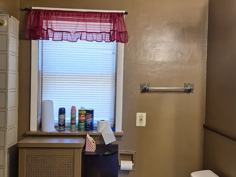 11608 S Artesian Ave #3 — Photo 8