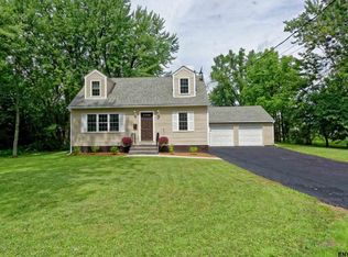 36 Phillips Rd, Rensselaer, NY 12144