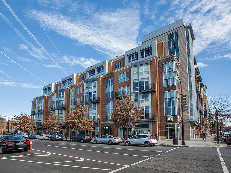 1515 15th St NW #201 — Photo 34