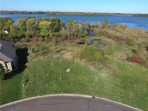 7329 Peltier Cir, Centerville, MN 55038