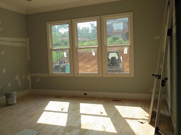 4th image of 7269 Claudes Creek Dr