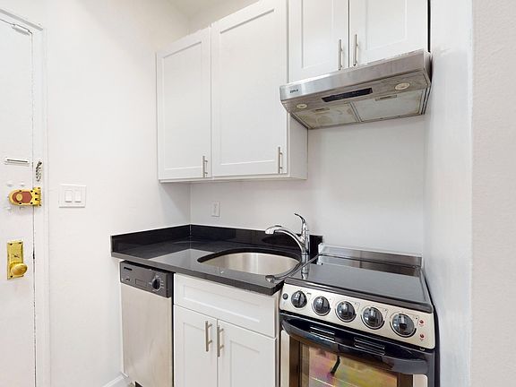 5th image of 41 Bedford St APT 2B