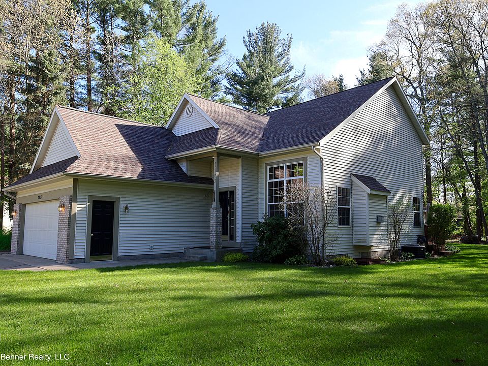 1st image of 7703 Pinecone Ct