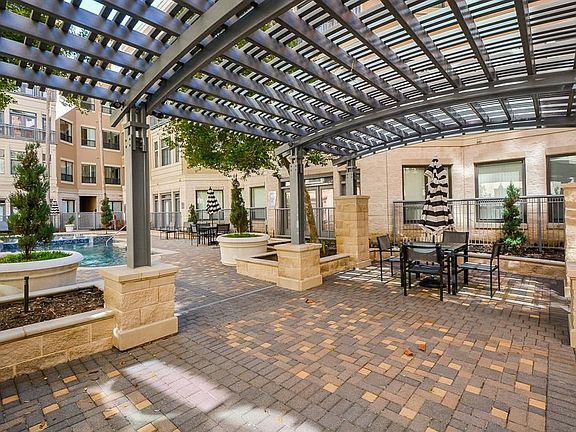 5th image of 1901 Post Oak Blvd APT 1605