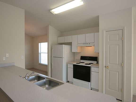 2nd image of 44 Laramie Dr