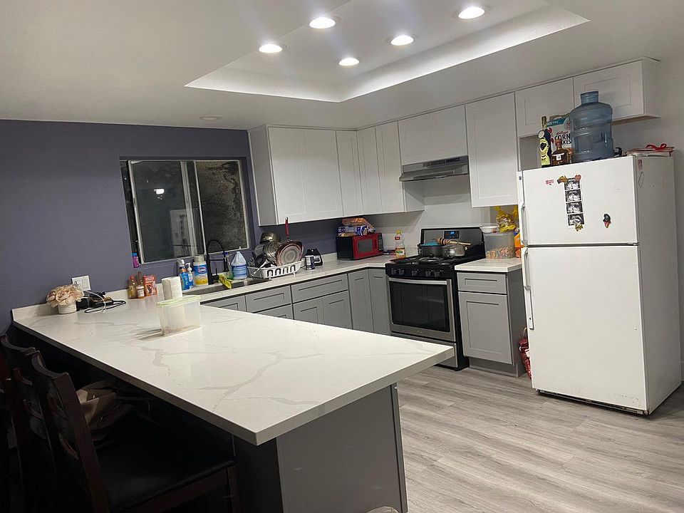 1st image of 8635 Park St