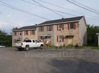 411 Old County Rd APT 3, Hampden, ME 04444