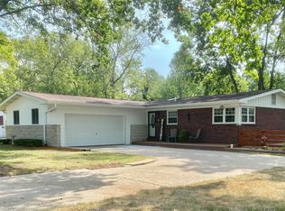 1490 Norwood Dr, Saint Charles, MO